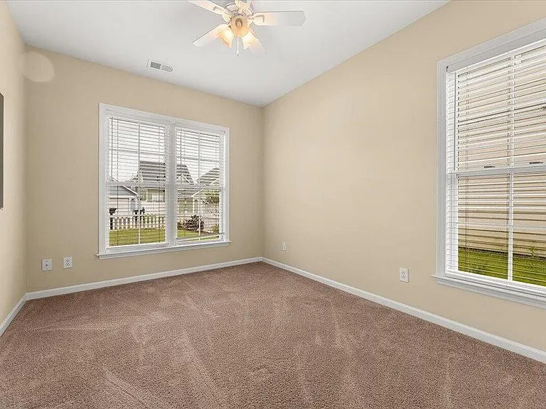 217 Trillium Ave — Photo 10