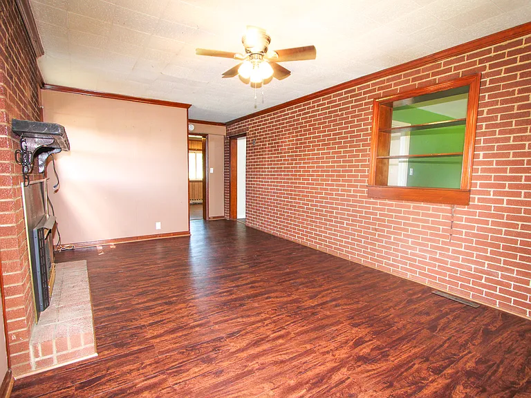 9078 W Market St — Photo 4