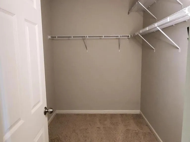 4227 Broomsedge Cir — Photo 32