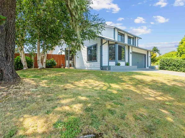 1700 Potomac Ct, Crescent City, CA 95531