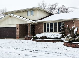 9752 S Beverly Ave, Chicago, IL