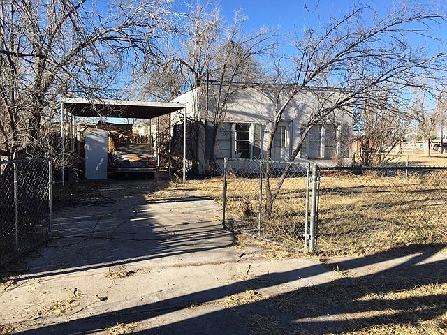 2nd image of 305 E Marfa Ave