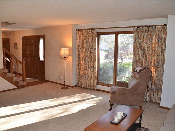 3rd image of 2903 Southwood Dr