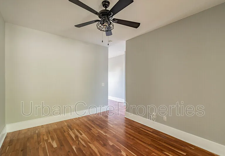 315 7th Ave N #10 — Photo 4