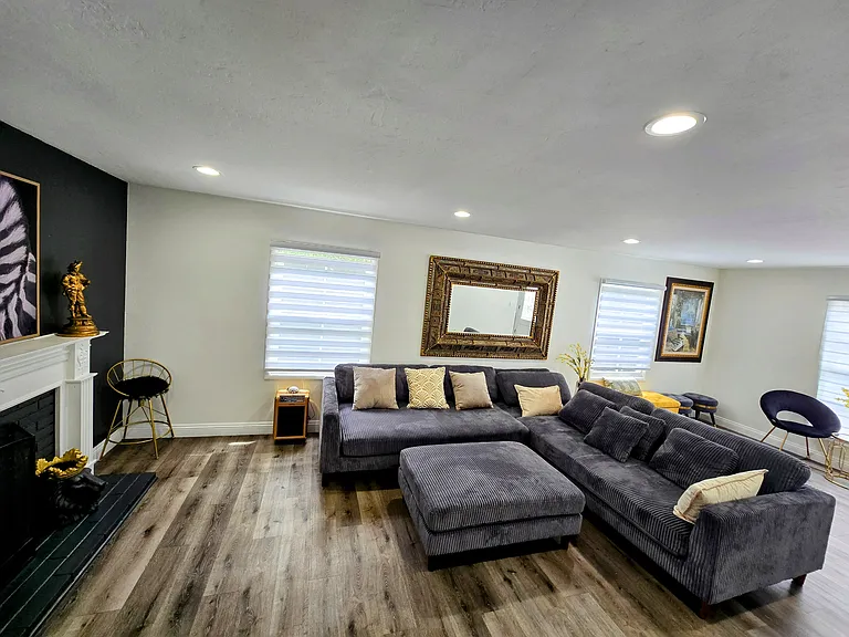 2548 E Wilson Ave — Photo 108