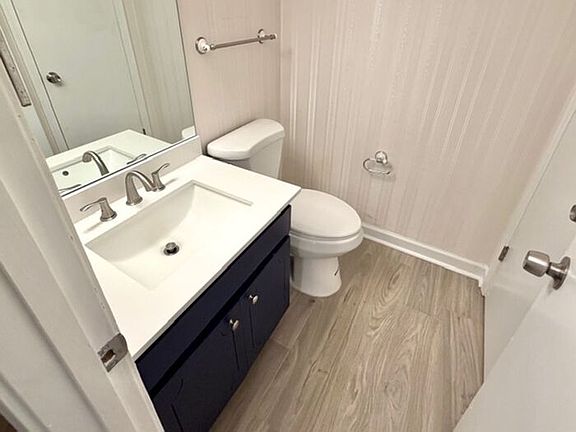 5th image of 5676 Quince Rd APT 12