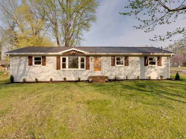 130 Black Patch Dr, Springfield, TN 37172