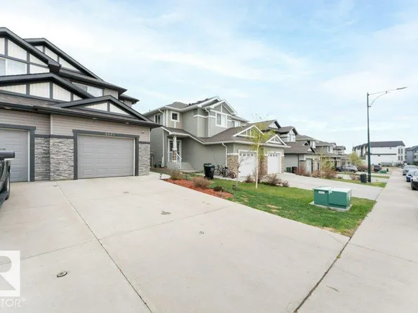 4443 6th St NW, Edmonton, AB T6T 0Z8