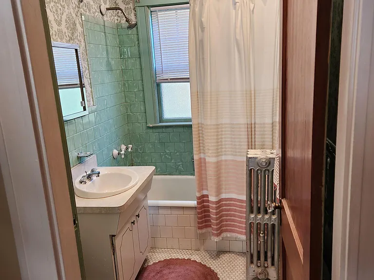 8 Arbroth St #8 — Photo 6