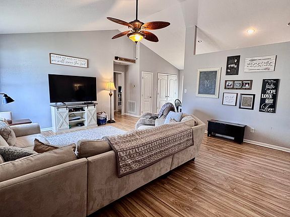 4th image of 6833 Ward Rd