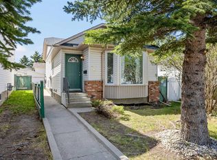 316 N Coventry Close NE, Calgary, AB T3K 4C5