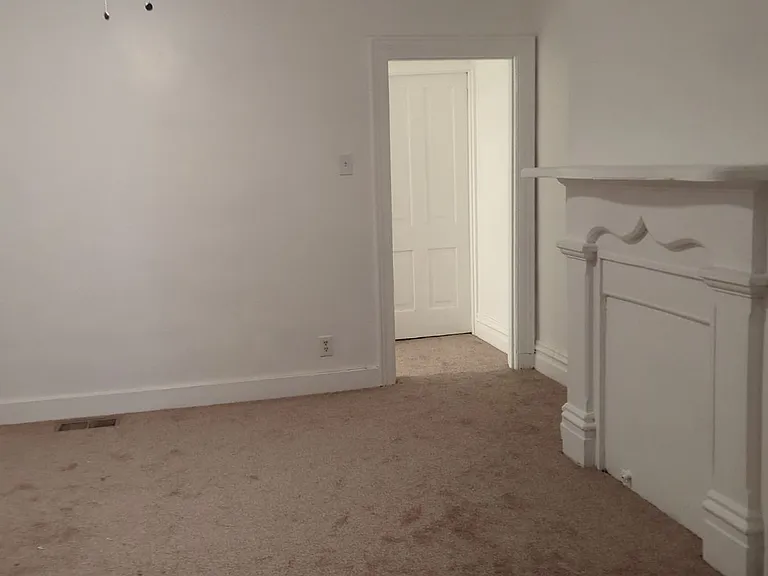 435 Pearl St #2 — Photo 6