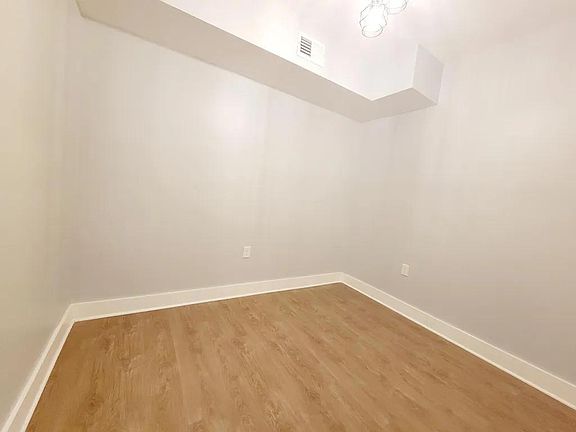 4th image of 22 Tuers Ave #1A