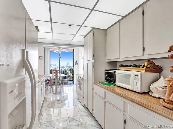 5th image of 210 174th St APT 1014