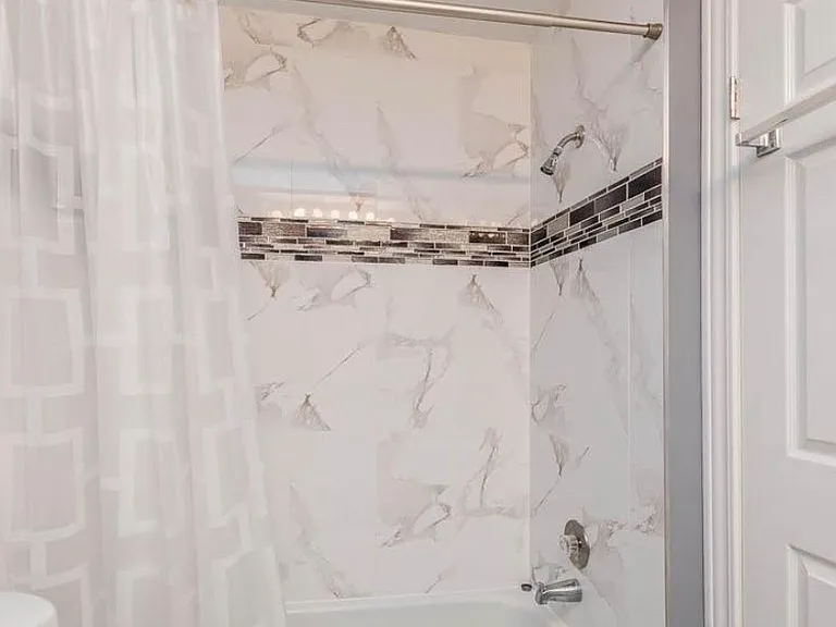 9232 Broadway Ave #1 — Photo 6
