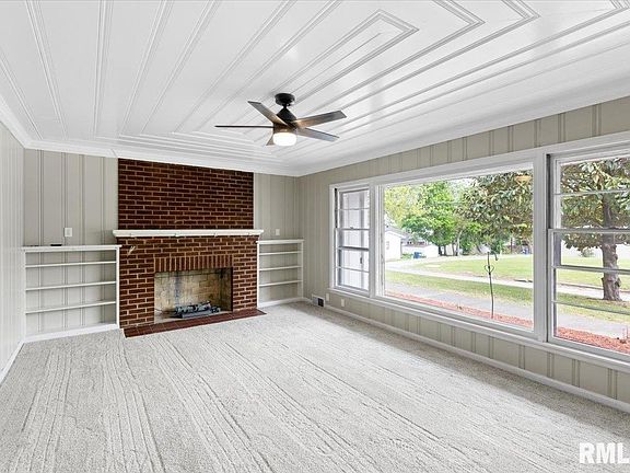4th image of 1722 Benton St