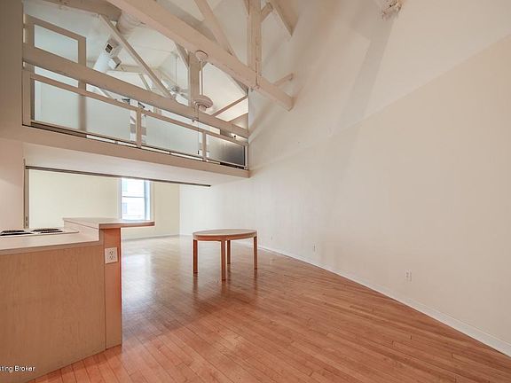 3rd image of 223 S Hancock St APT A
