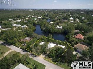 9484 Peaceful Dr, Sanibel, FL 33957