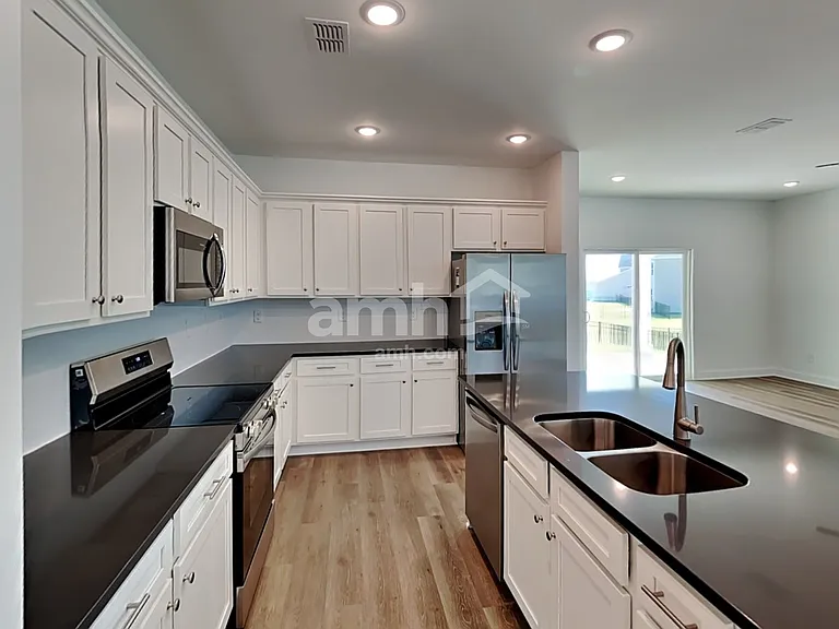 35 Pecan Dr — Photo 3