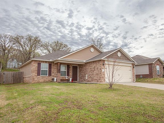3rd image of 1365 Panther Ln
