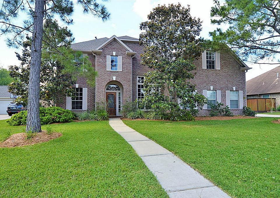 1st image of 1409 Cambridge Dr