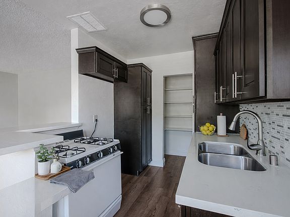 3rd image of 18891 Delaware St #8