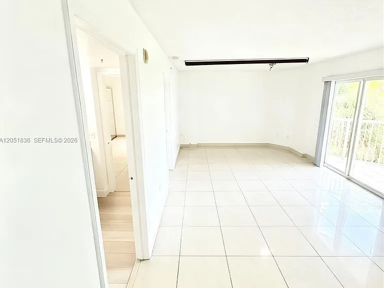 280 SW 20th Rd #504 — Photo 16