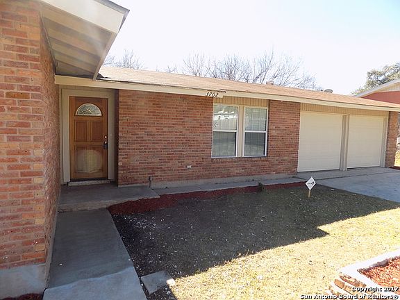 2nd image of 3702 Anaconda Dr