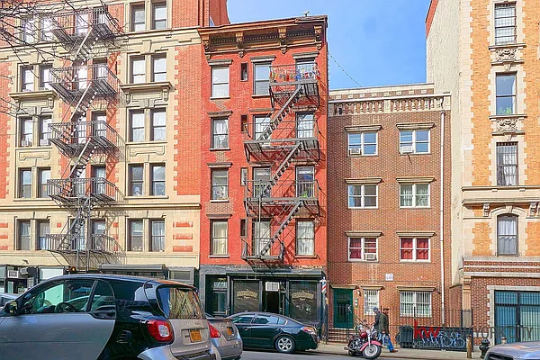 Rented by Keller Williams NYC | media 28