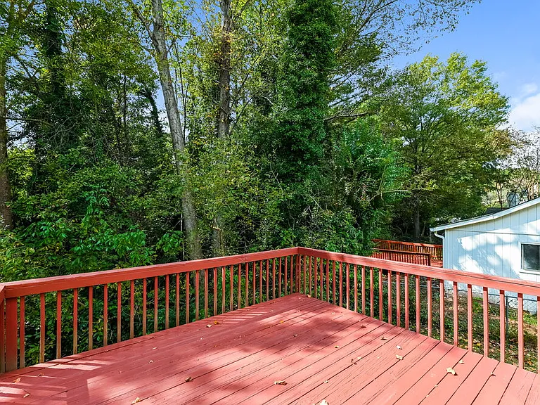 806 Durham Xing — Photo 17