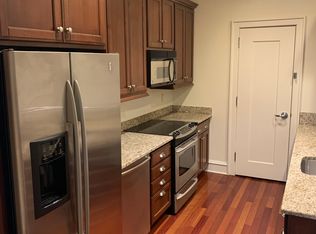59 N 3rd St APT 2B, Philadelphia, PA 19106