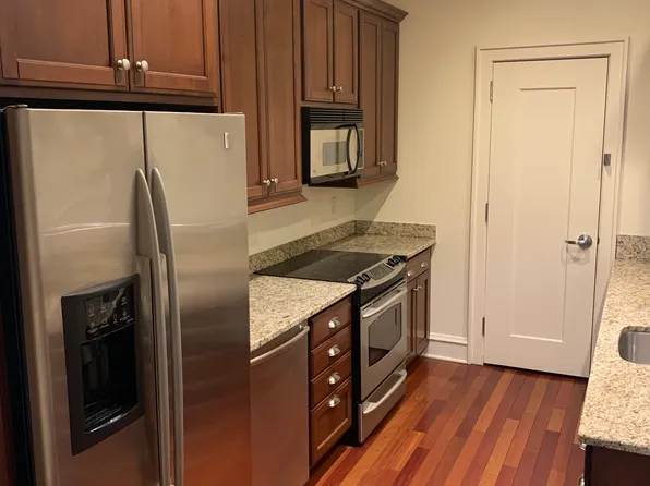 59 N 3rd St APT 2B, Philadelphia, PA 19106