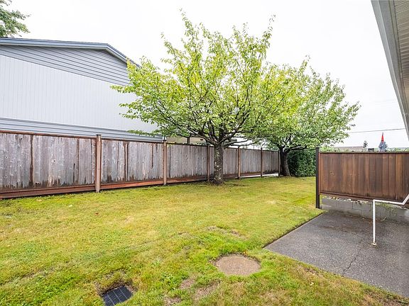 5th image of 595 Evergreen Rd #13