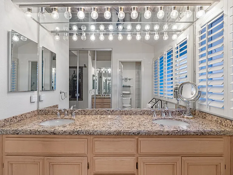 4947 Delos Way — Photo 44