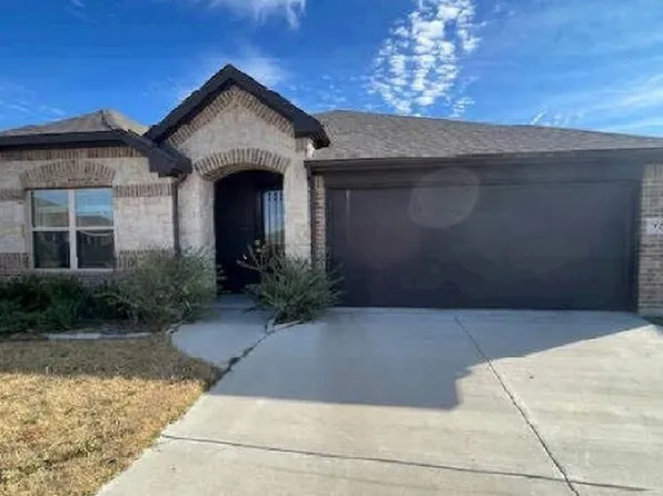 921 Amberwood Dr, Godley, TX 76044