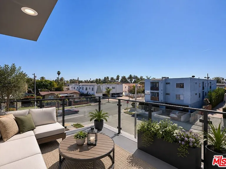 4507 Lomita St #1/2 — Photo 2