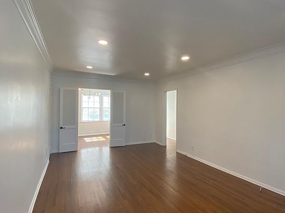 2nd image of 9596 W Olympic Blvd