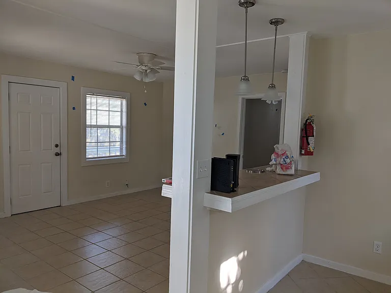 127 W Gardiner Ct #2 — Photo 4