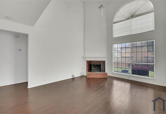 4th image of 8035 Southern Pine Way