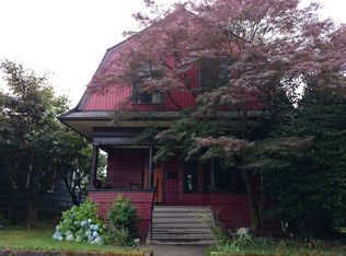 610 16th Ave E, Seattle, WA 98112