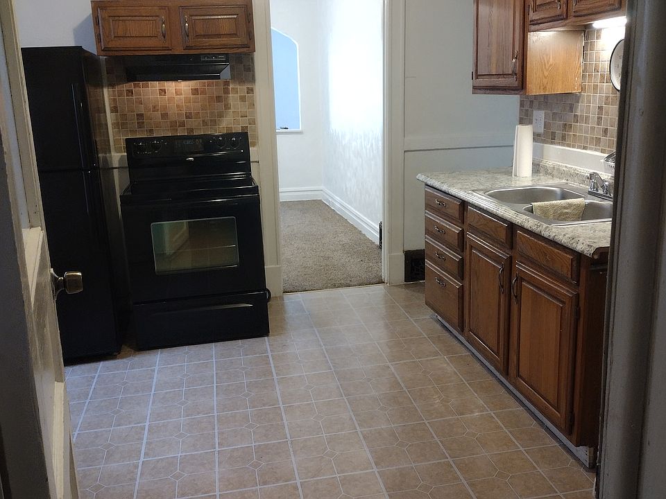 1st image of 4667 Palm St