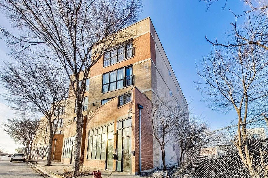 1st image of 2428 W Madison St Unit 1-201