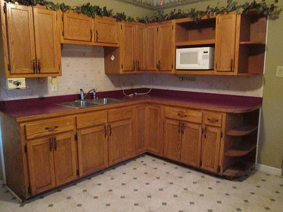2nd image of 631 N 20th St