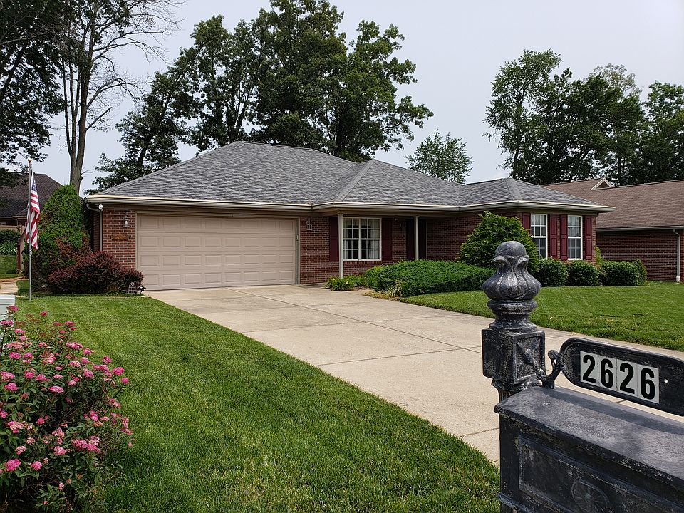 1st image of 2626 Beaumont Dr