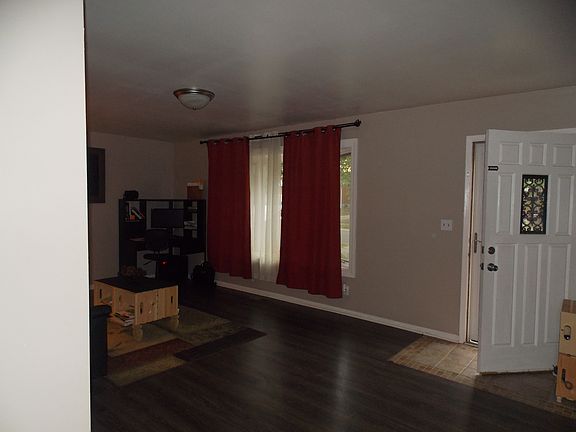5th image of 10760 Jeff Ln