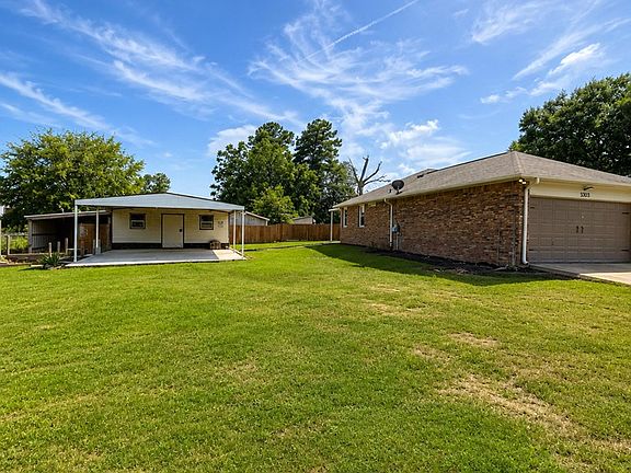 4th image of 3303 Cater Ct