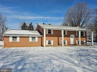 8137 Summit Point Rd, Charles Town, WV 25414