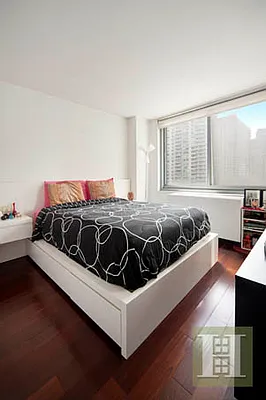 Rented by Halstead Real Estate | media 13