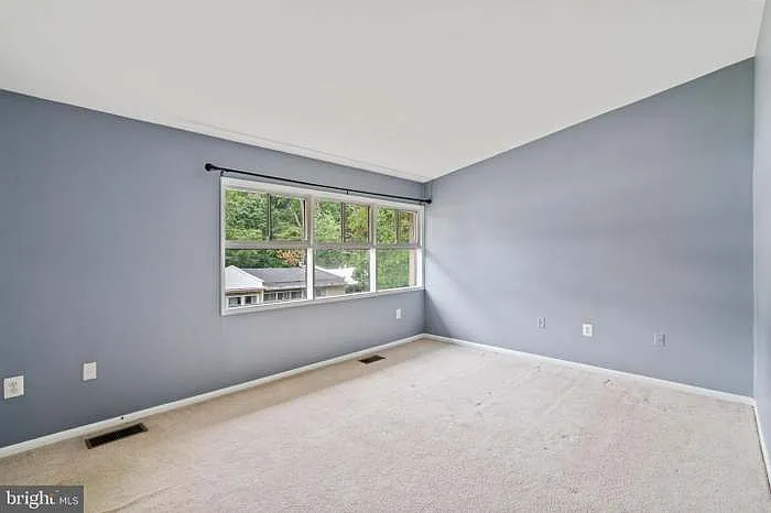 4735 Parkman Ct — Photo 12