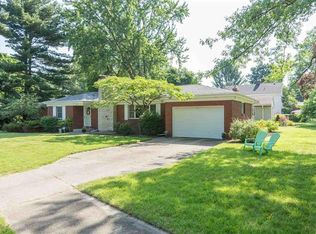 534 N Coquillard Dr, South Bend, IN 46617